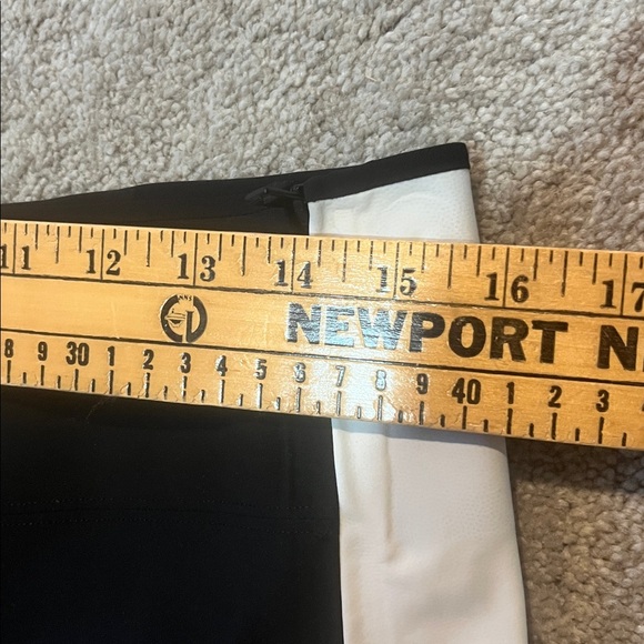 Athleta Interstellar Tight Black and White Striped Women's Pants Size 8 - Picture 9 of 9